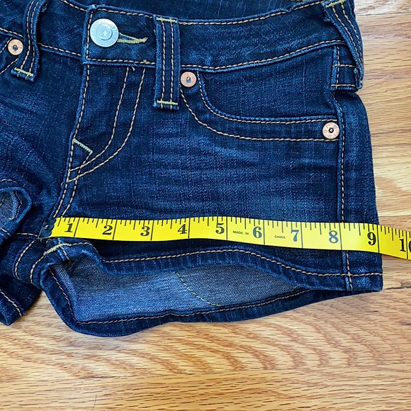 True Religion Josie Shorts Dark Wash - Picture 5 of 9